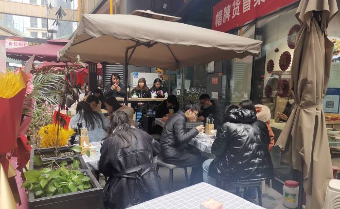 如何提高四川冒菜加盟門(mén)店的人氣？